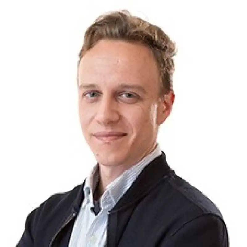 Luis Jorge Ruiz Sánchez, Especialista