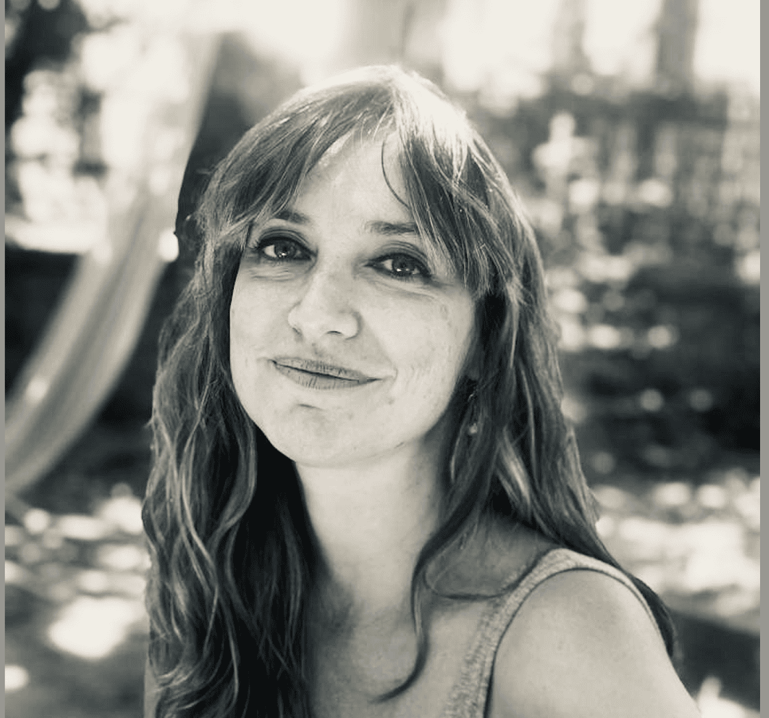 Mª Victoria Sánchez López, Experta asociada